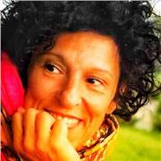 Laureata in marketing internazionale e commercio estero, impartisco lezioni di inglese e francese. Agli alunni della scuola primaria e scuola secondaria di prmo grado, impartisco lezioni di tutte le materie. No lezioni di musica